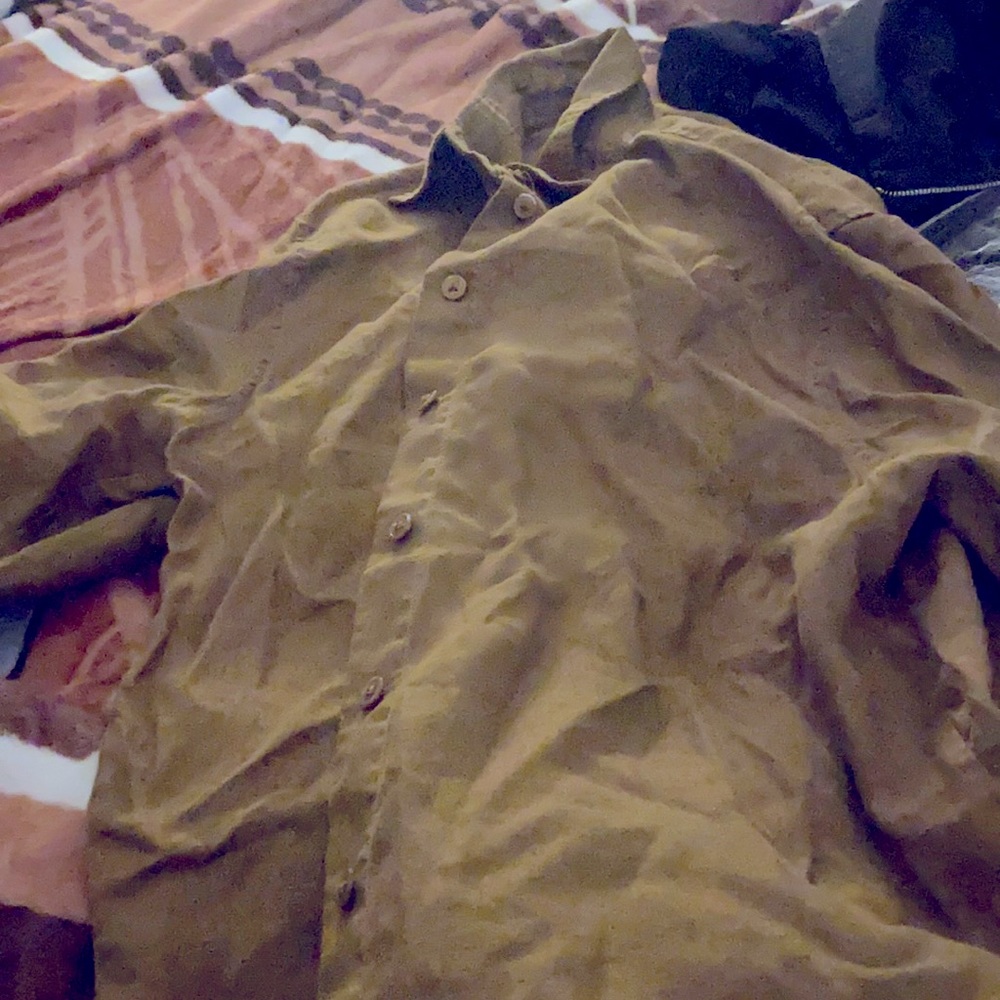 Linen loose tan shirt.  Zara brand.  Large and loose fit.